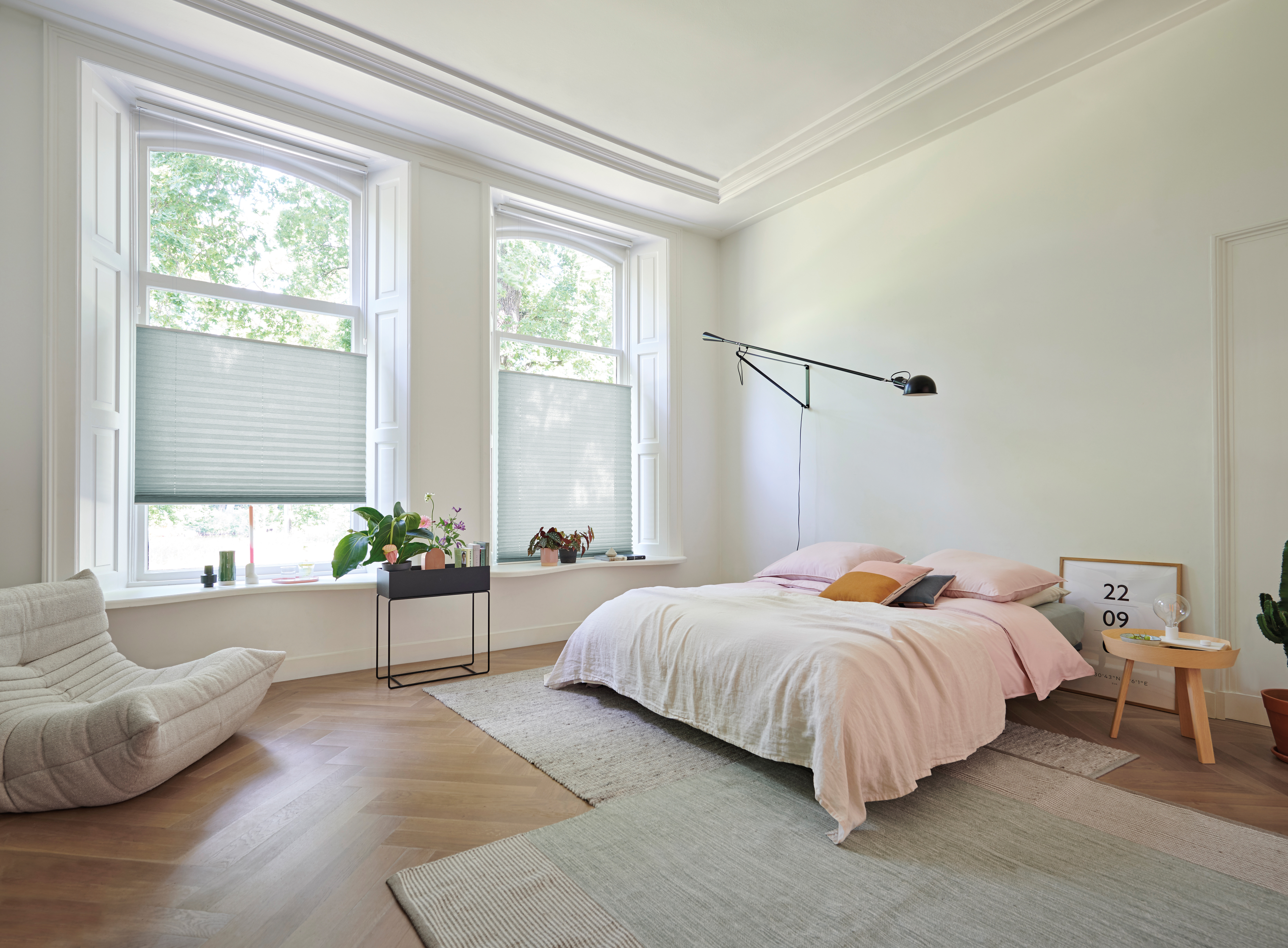 Plissé Shades Full Room Photo Bedroom Blue Blinds (2)