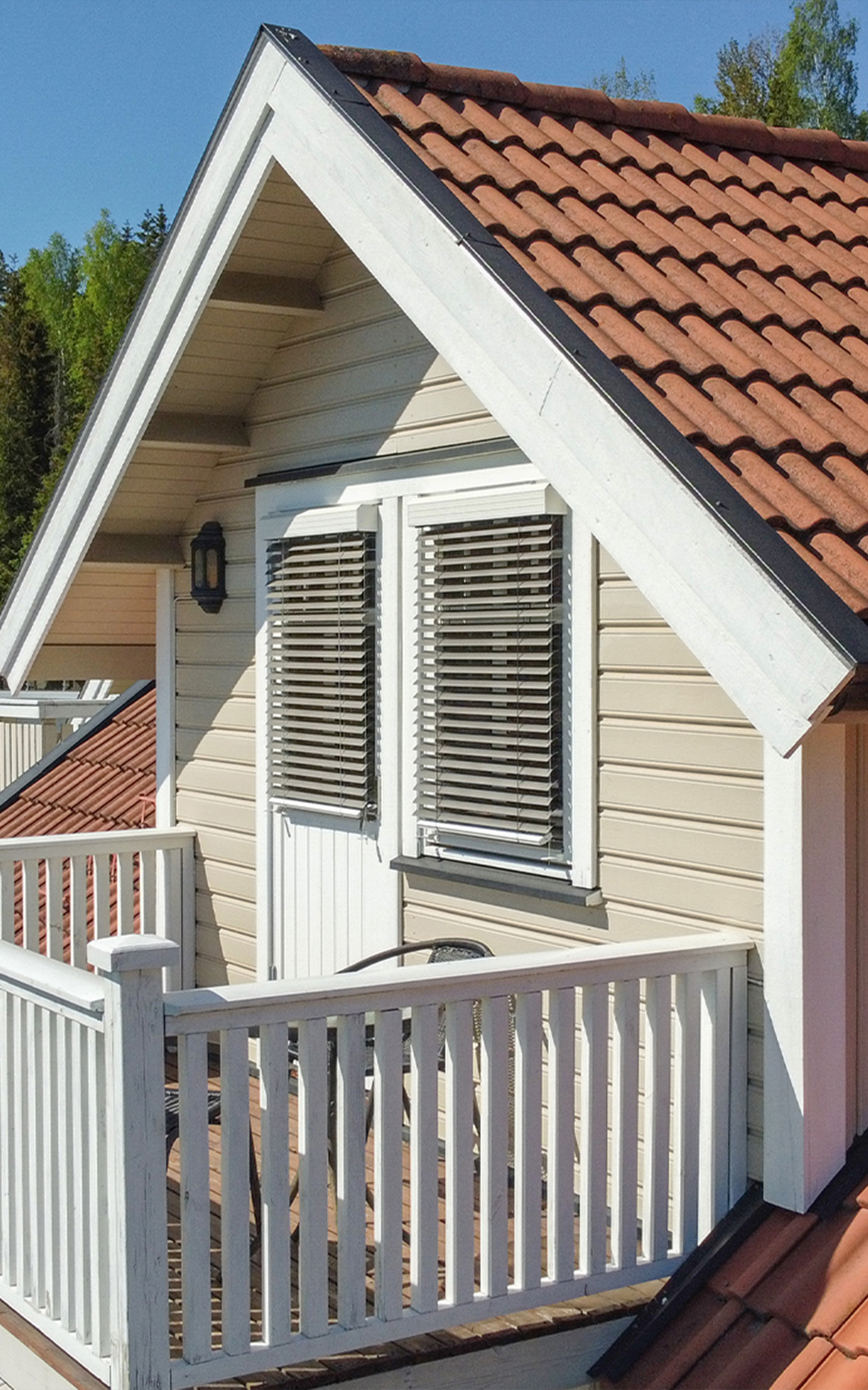 Utvendigpersienner Kjellsmarkiser Mobilhero (1)